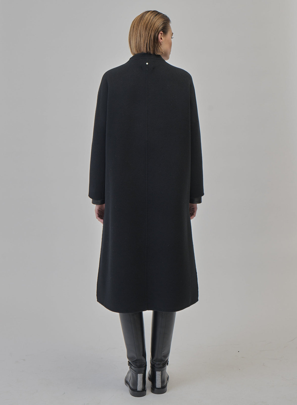 Long Double-Faced Wool and Angora Coat — Lorena Antoniazzi (3)