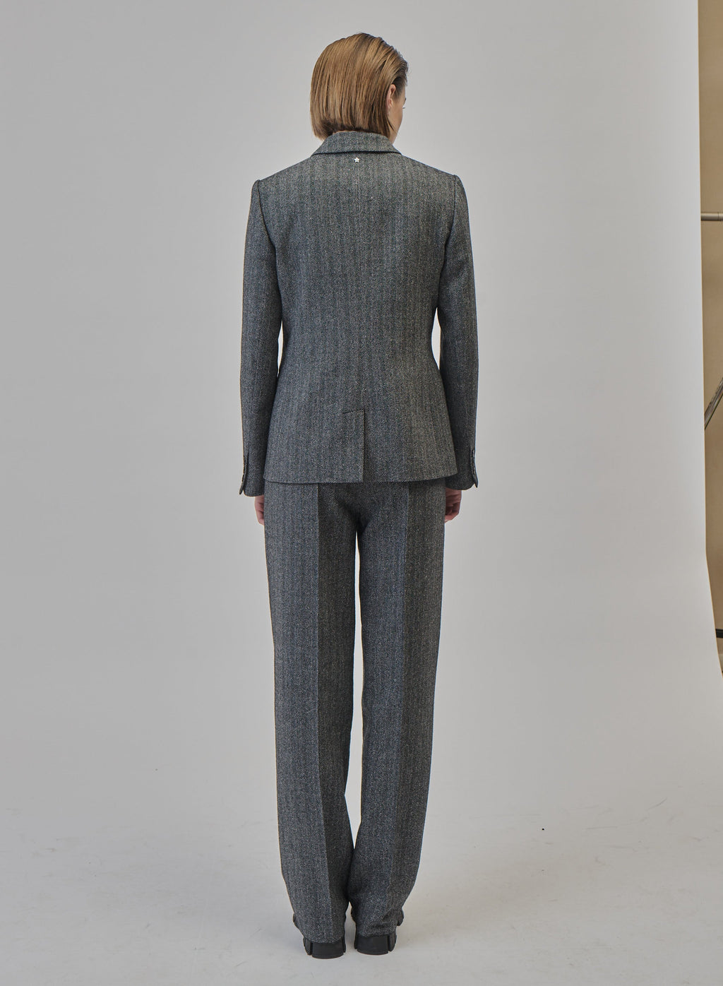 Single-Breasted Herringbone Wool and Silk Jacket — Lorena Antoniazzi (3)
