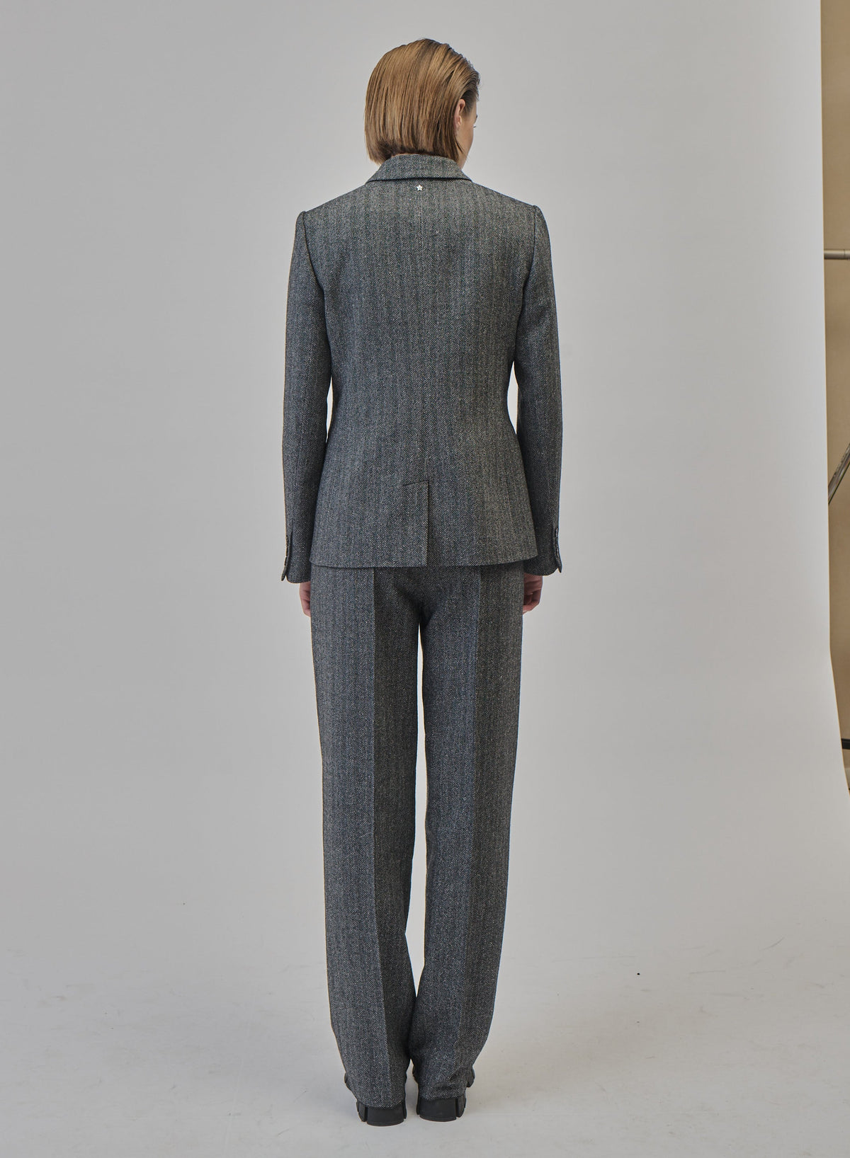 Single-Breasted Herringbone Wool and Silk Jacket — Lorena Antoniazzi (3)