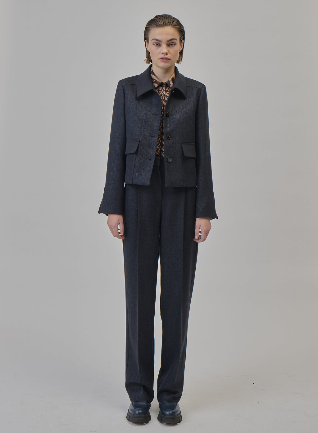 Cropped Herringbone Wool, Alpaca and Silk Jacket — Lorena Antoniazzi (2)