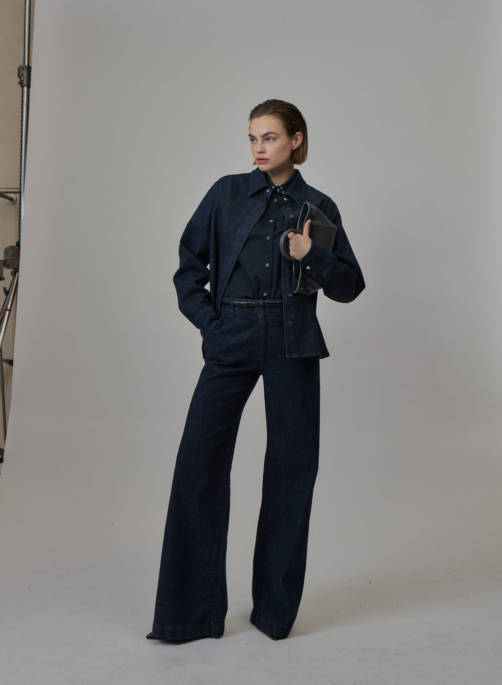 High-Rise Wide-Leg Jeans in Dark Blue, view 4