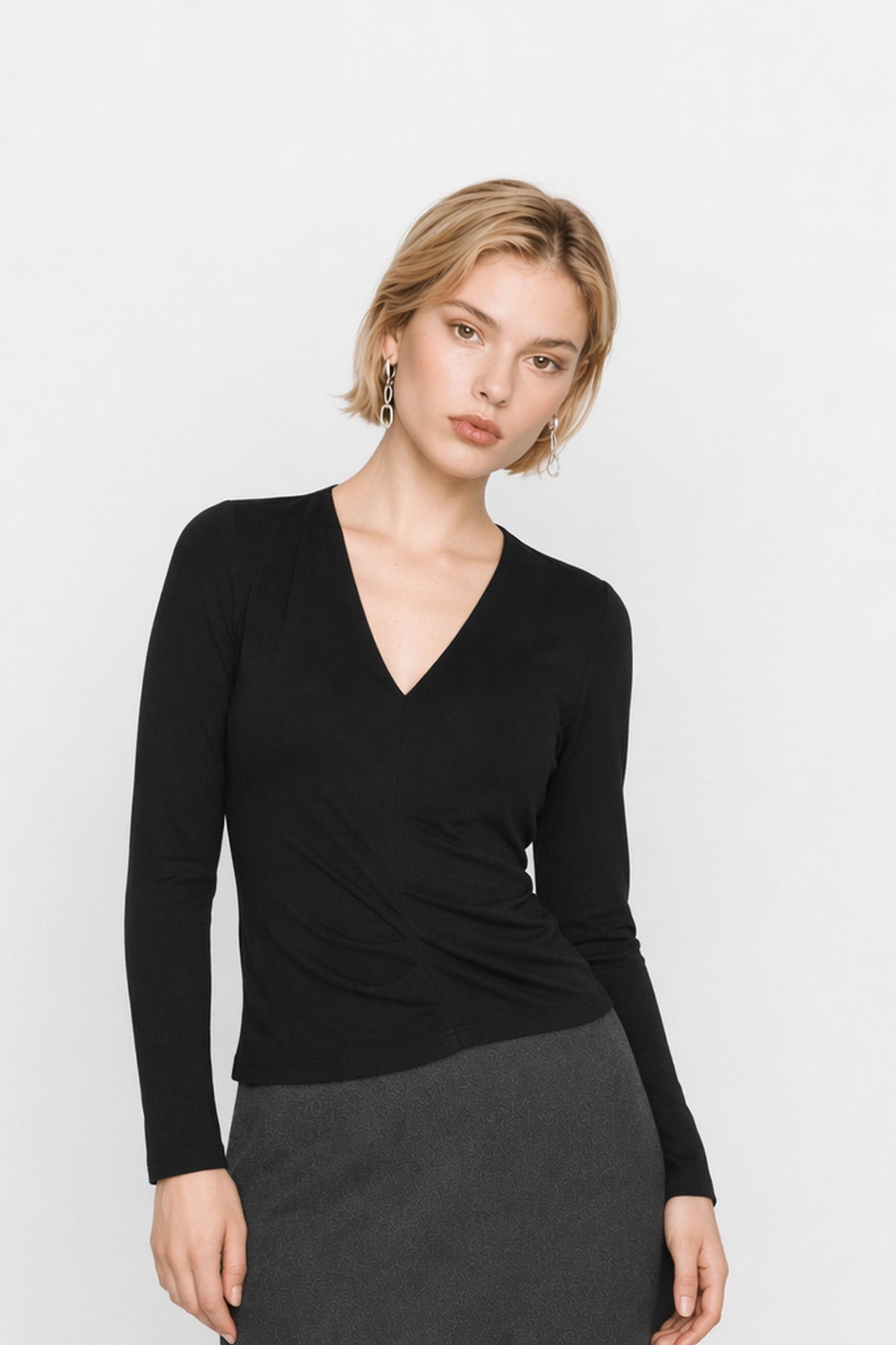 Celebrían Fitted Viscose Blouse in Black, primary view