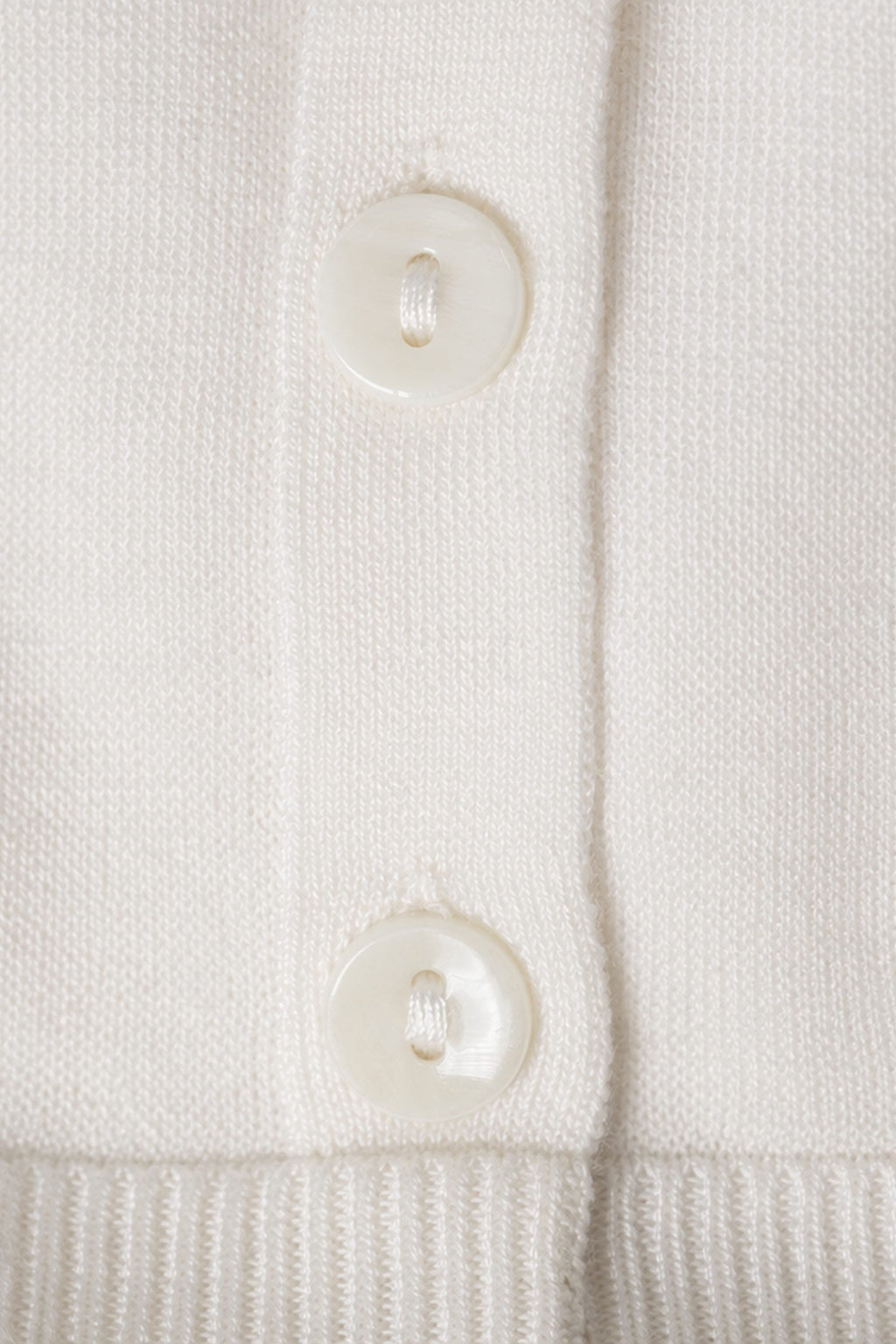 Luanzen Viscose and Wool V-Neck Cardigan — Kocca (4)