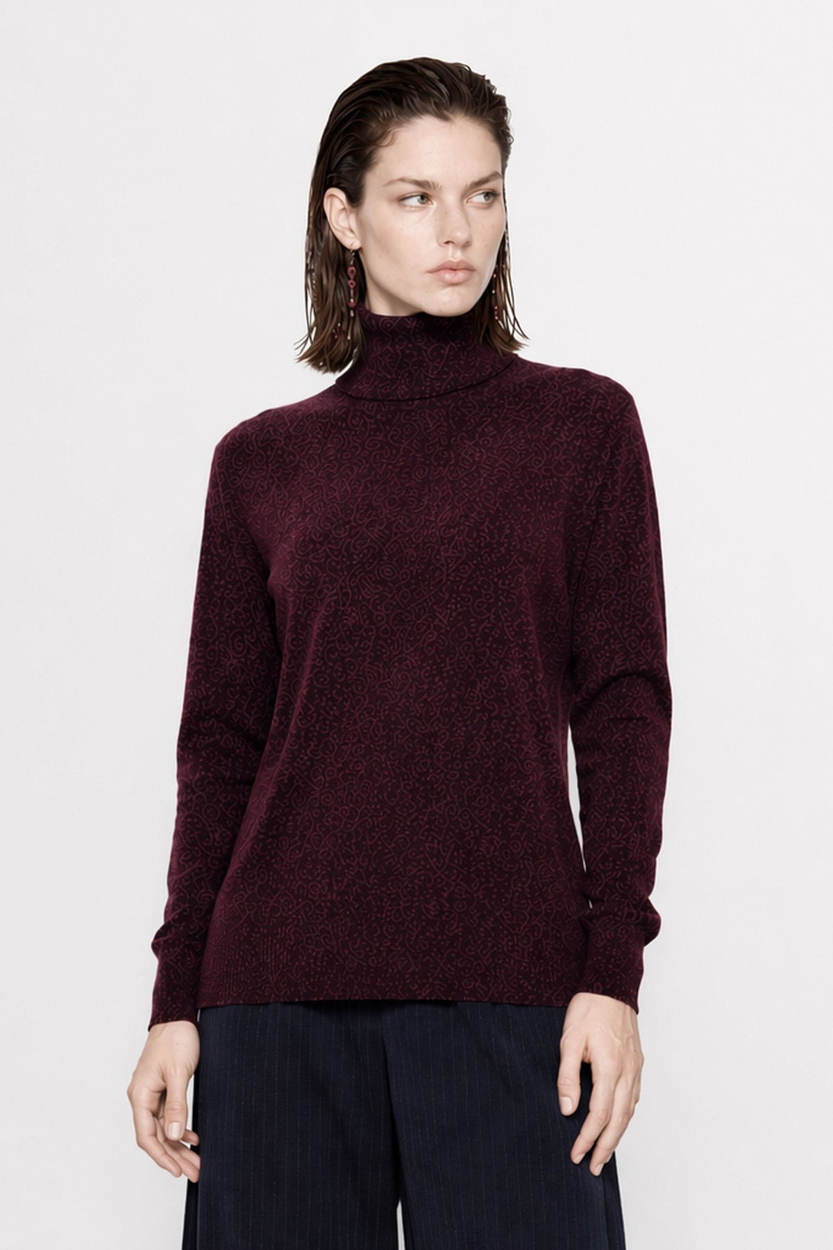 Mauricia Metallic-Thread Turtleneck — Kocca