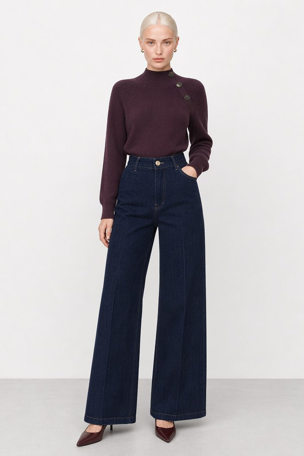 Levi Wide-Leg Jeans in Dark Blue, view 2