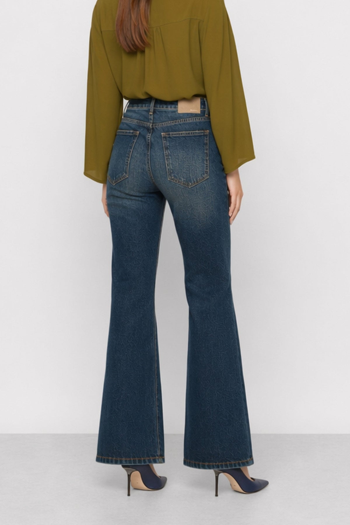 Dalevi Flared Jeans in Blue, view 5