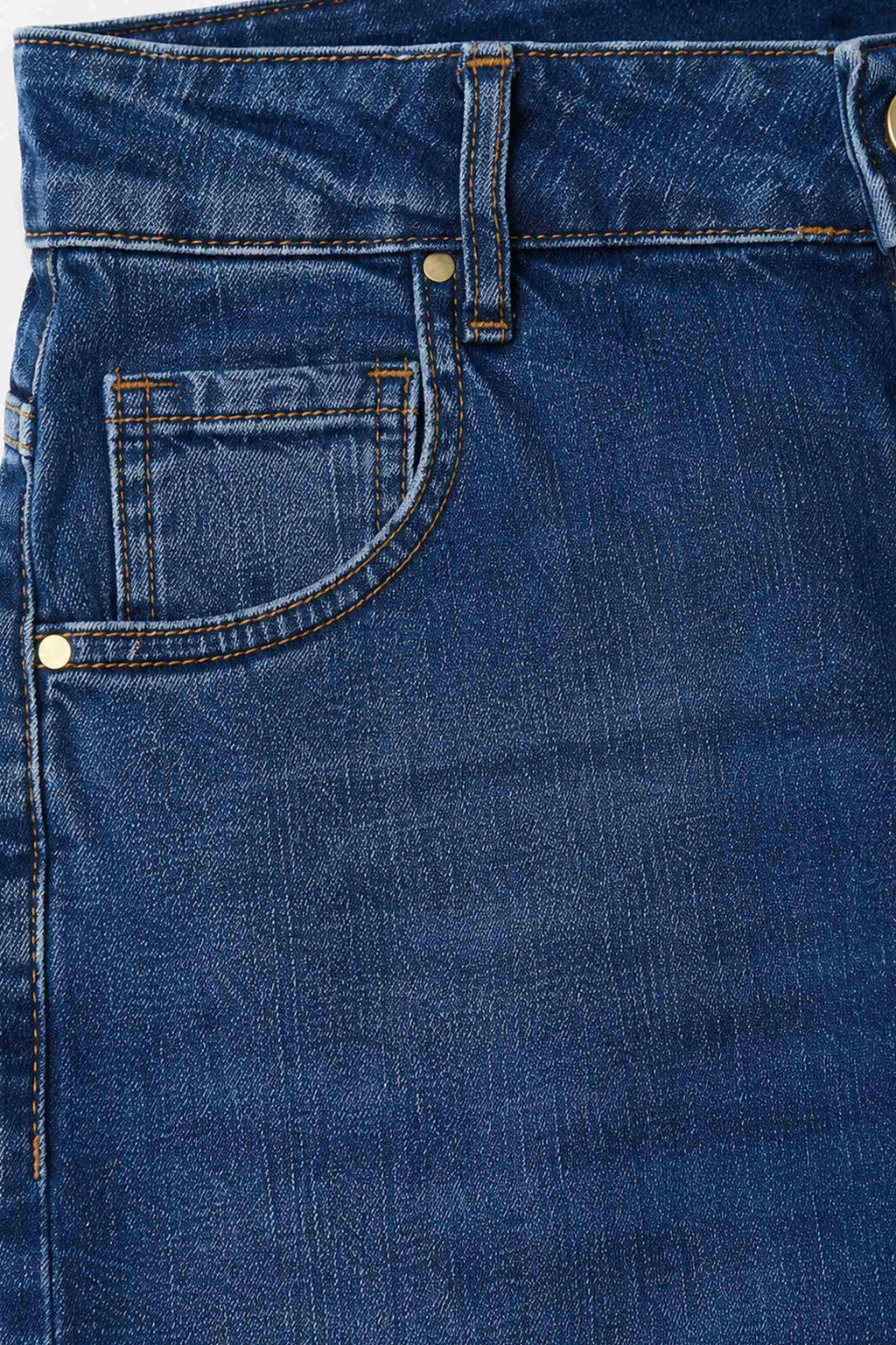 Grant Straight-Leg Jeans in Medium Blue, view 4