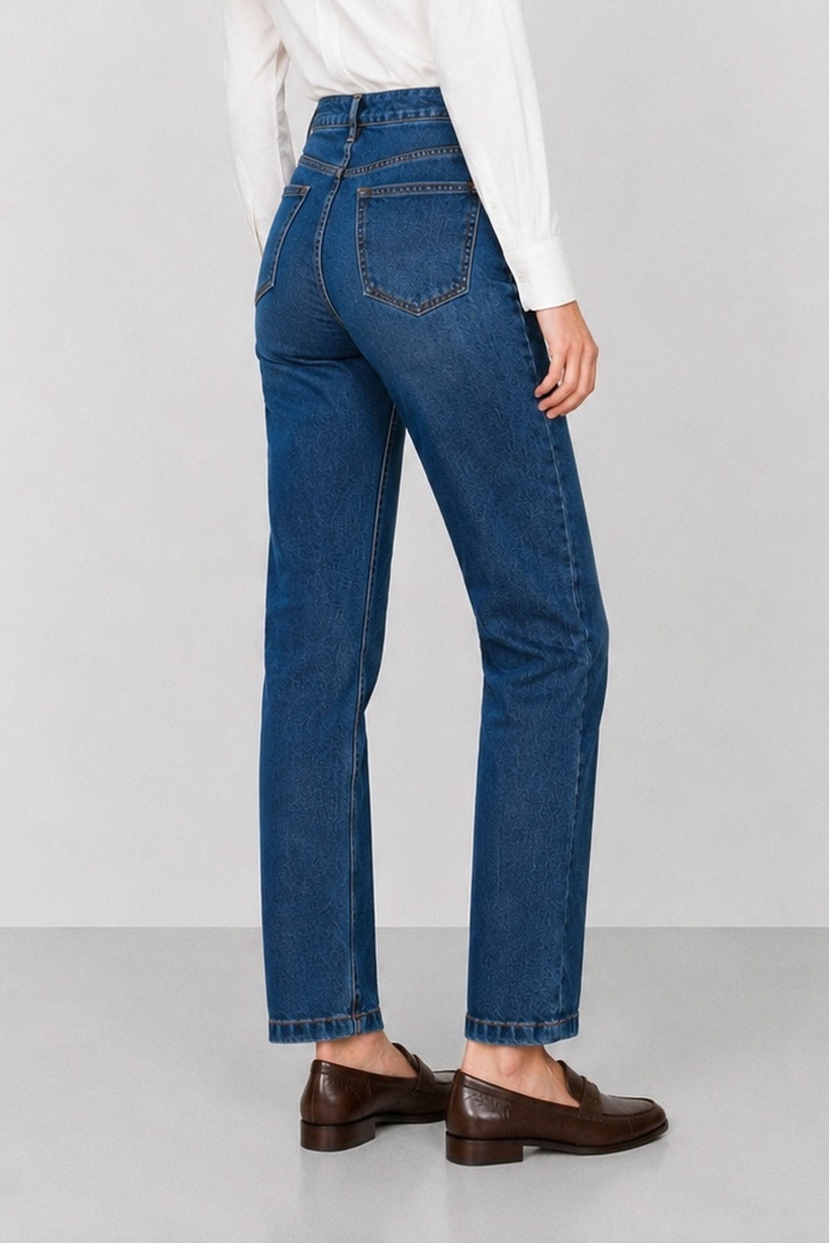 Grant Straight-Leg Jeans in Medium Blue, view 5