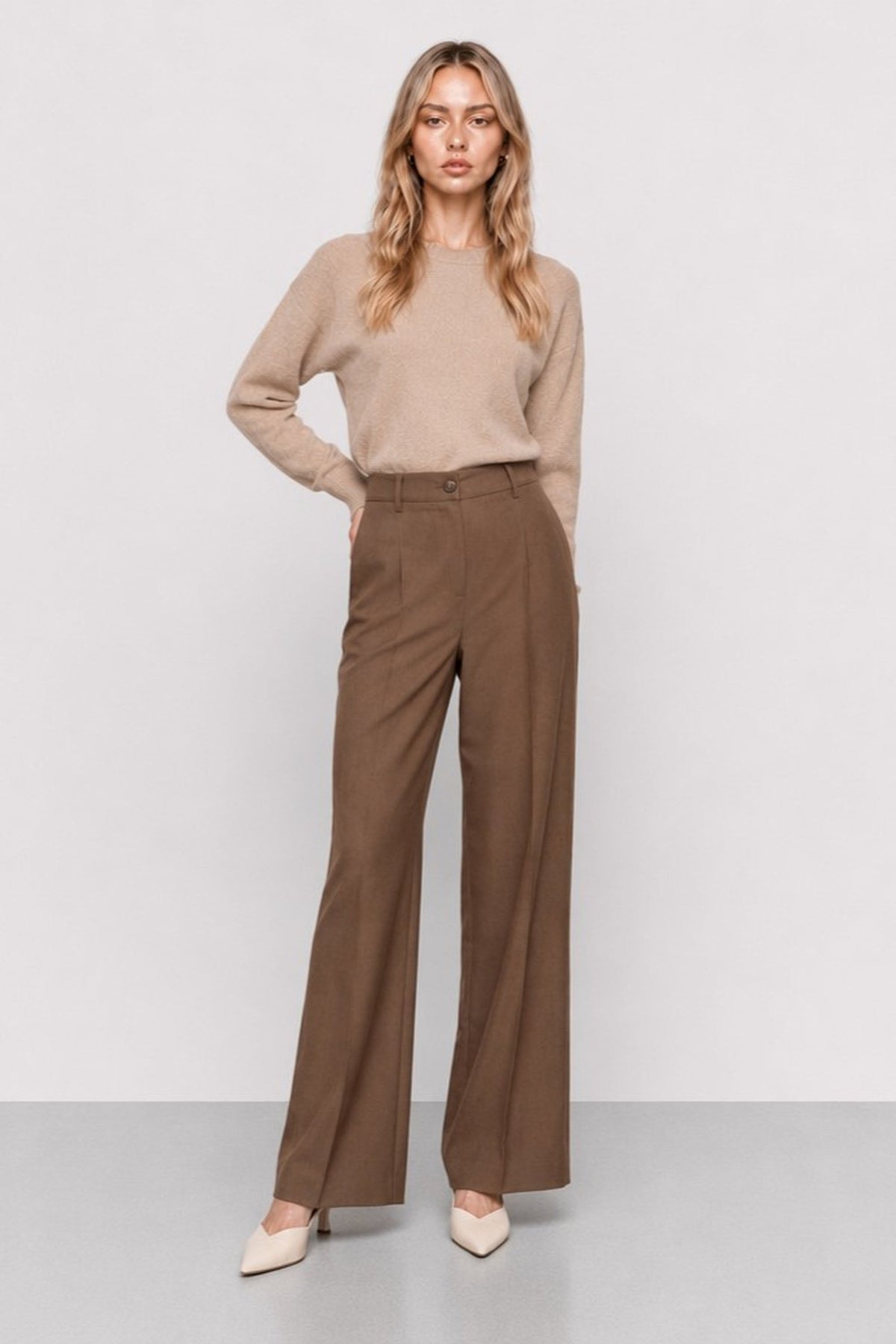Hulbe Wide-Leg Trousers in Honey Brown, view 2