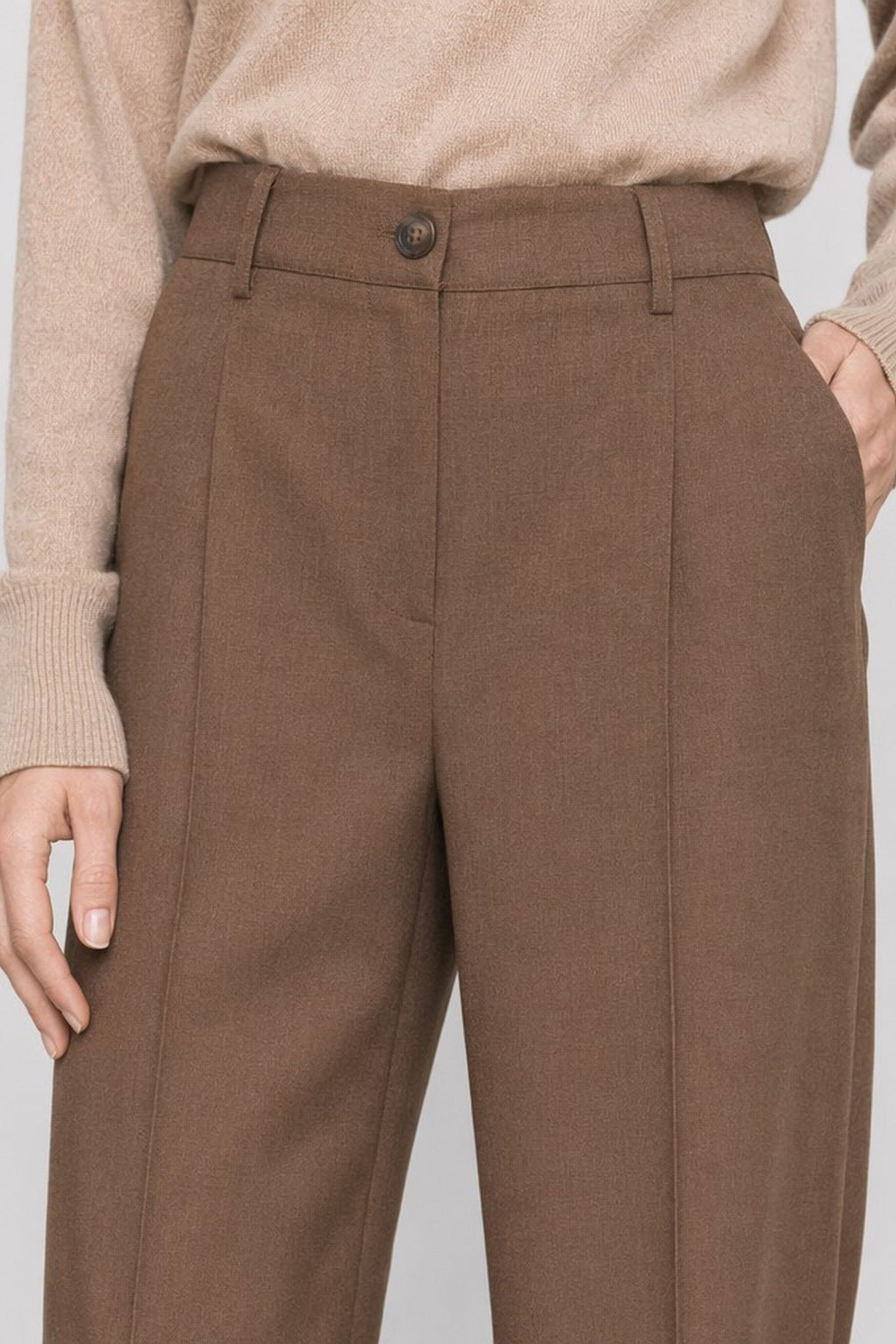 Hulbe Wide-Leg Trousers in Honey Brown, view 4