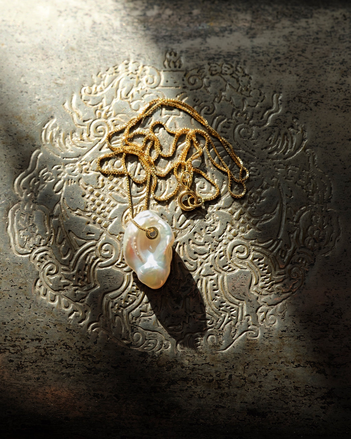 Brezza Necklace in baroque pearl, view 4
