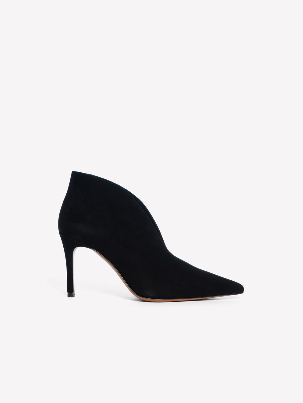 Baria Suede Pumps in Black [fp-color:black]