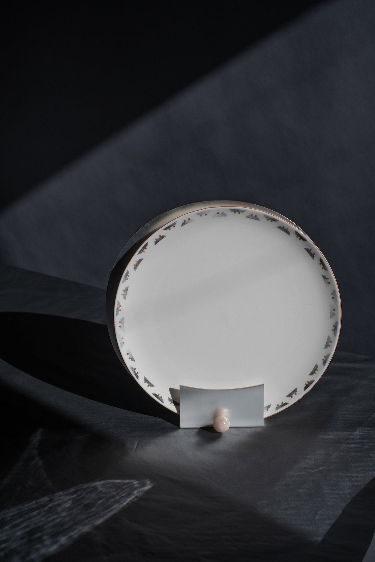 Metalia Chain Underplate — view 3