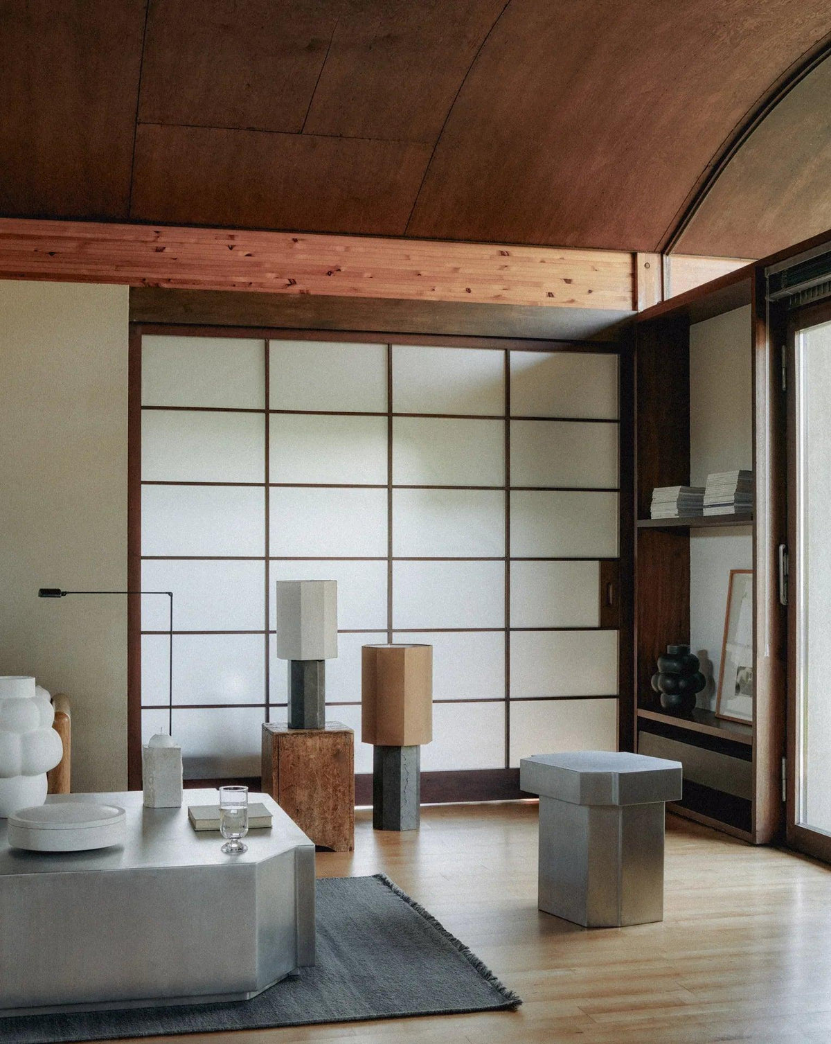 Eight Over Eight Lamp Beige Travertine — view 4