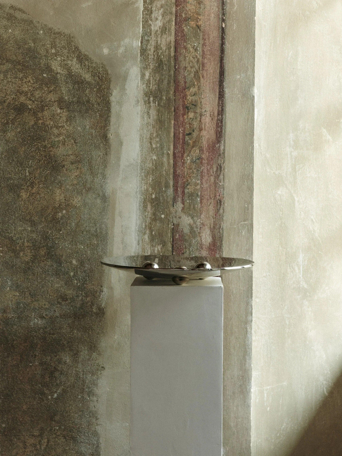 The Roe Studio Tray Object 002 — product view
