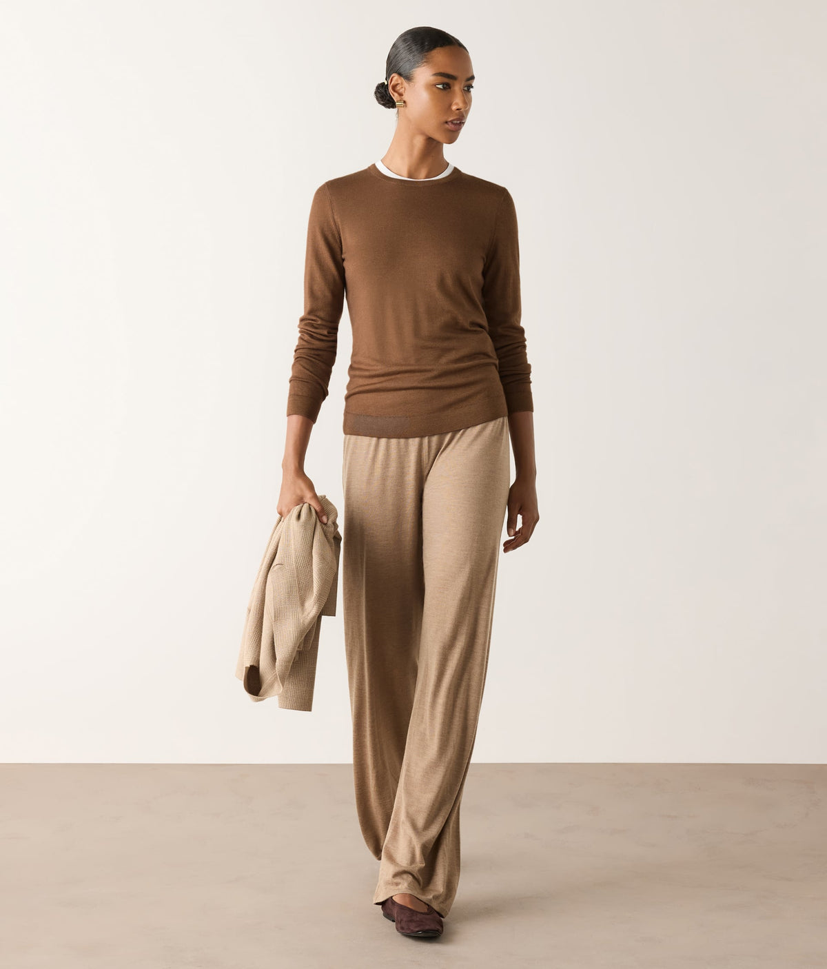 Column Cashmere Crewneck Sweater in Flaxseed Beige, primary view