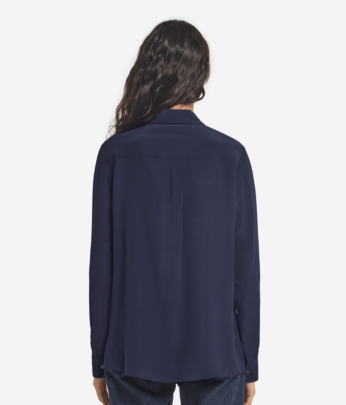 Frame Silk Crêpe de Chine Collared Shirt in Navy Blue, view 3