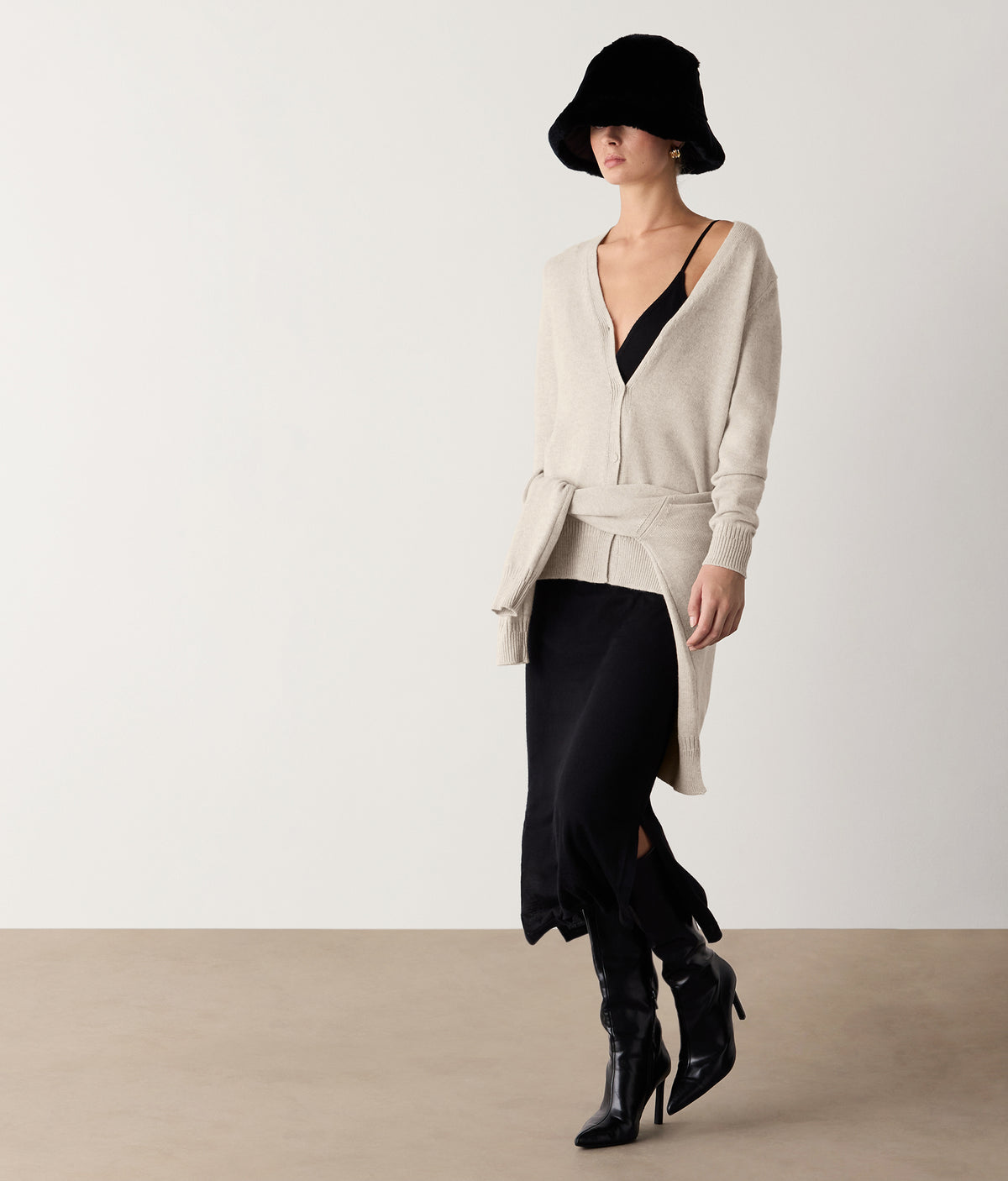 Form Varied-Rib Cashmere Cardigan with Slits in Stone, view 5
