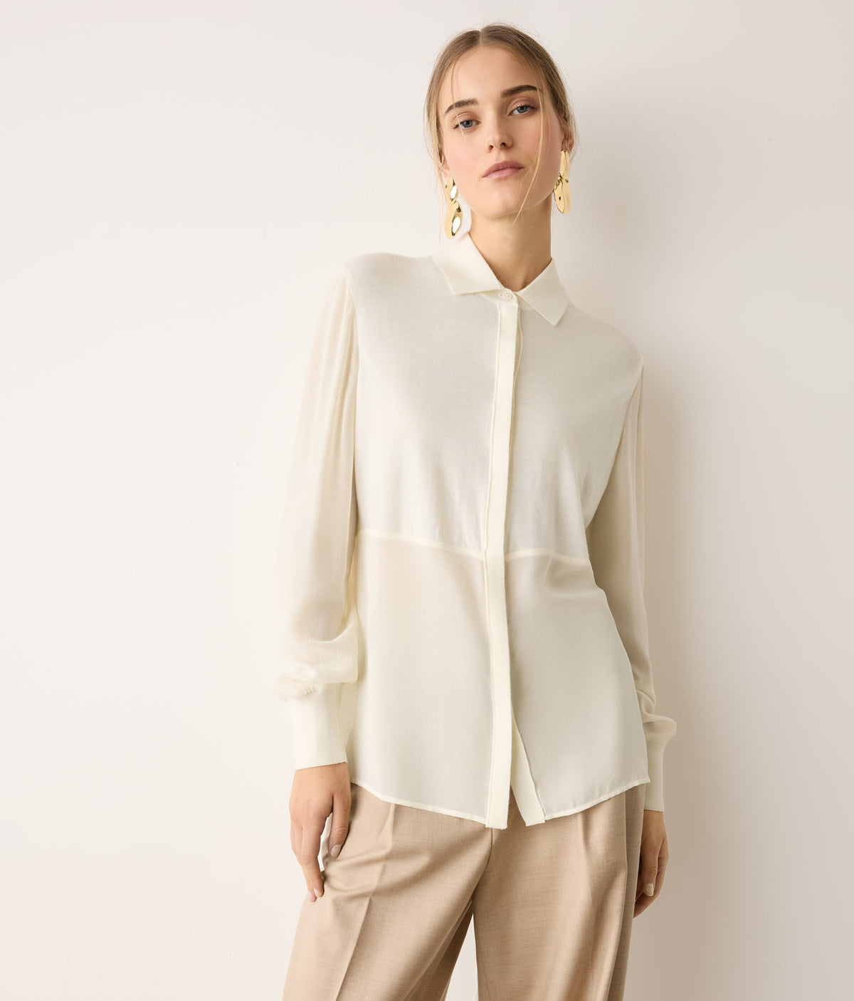 Column Silk Georgette and Cashmere Shirt in Bow, view 2