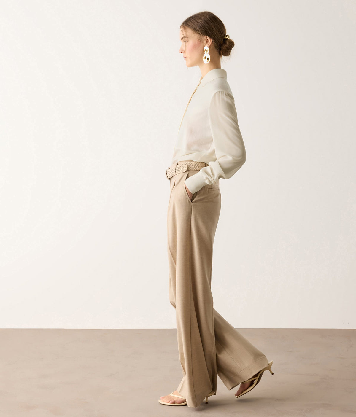 Column Silk Georgette and Cashmere Shirt in Bow, view 5