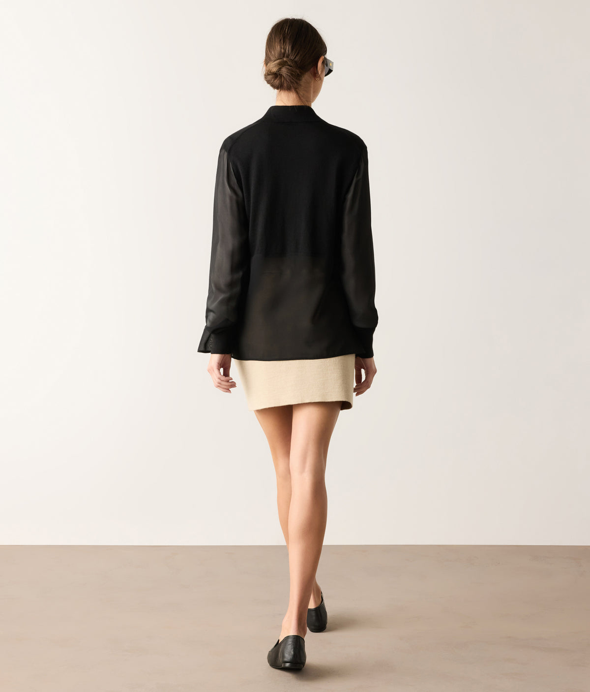 Column Silk Georgette and Cashmere Shirt in Black, view 3