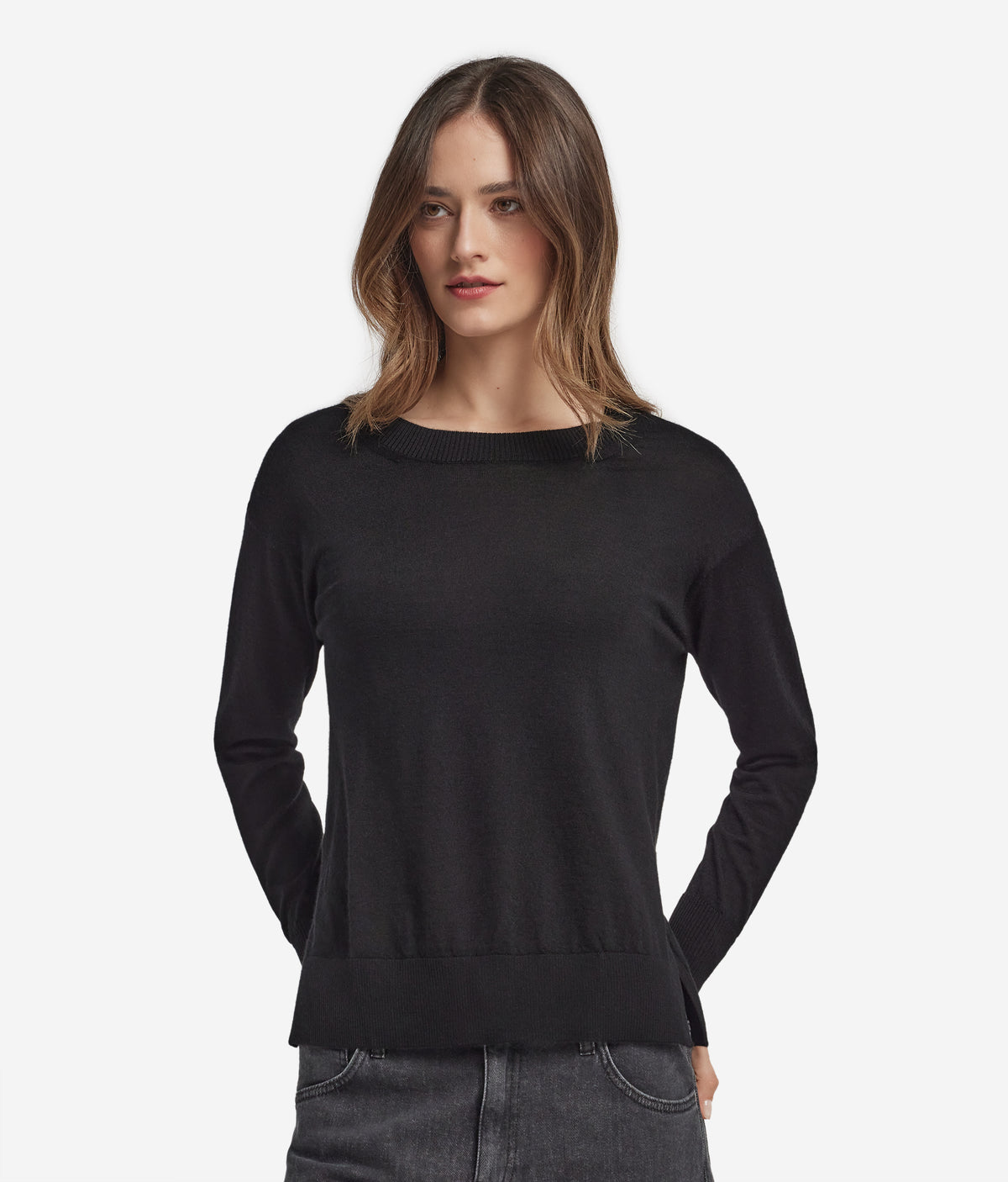 Frame Cashmere Crewneck Sweater with Slits in Black, view 2