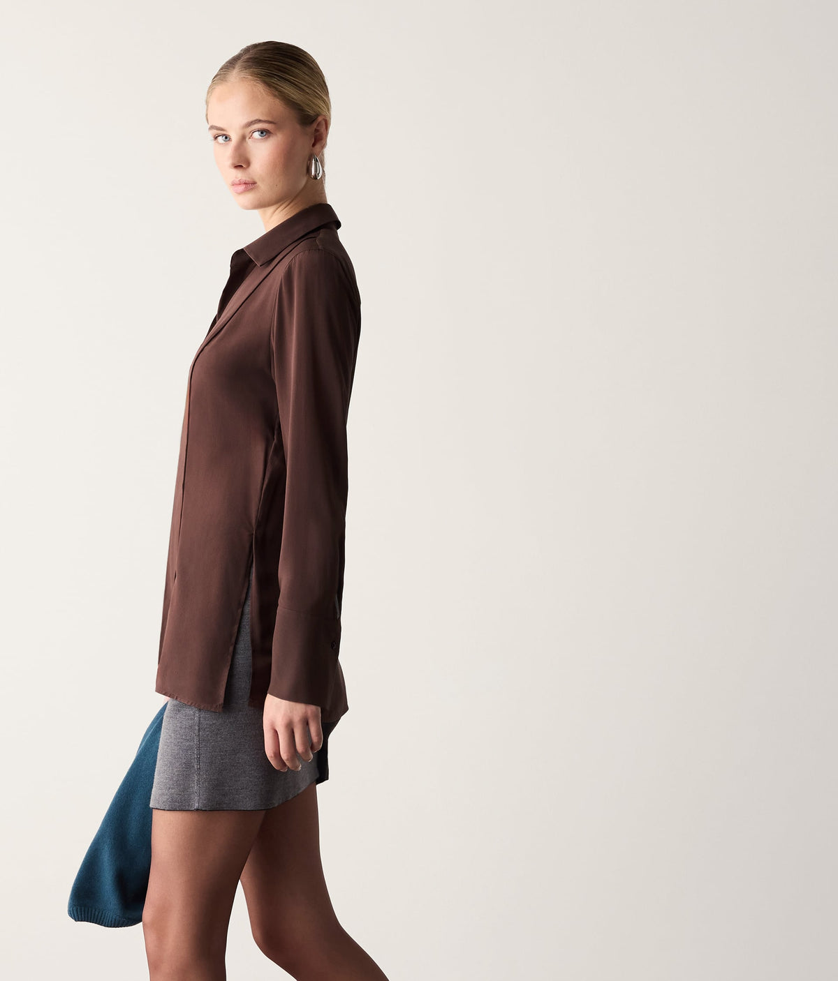 Contour Silk Crêpe de Chine Shirt with Piping in Wood Brown, view 5