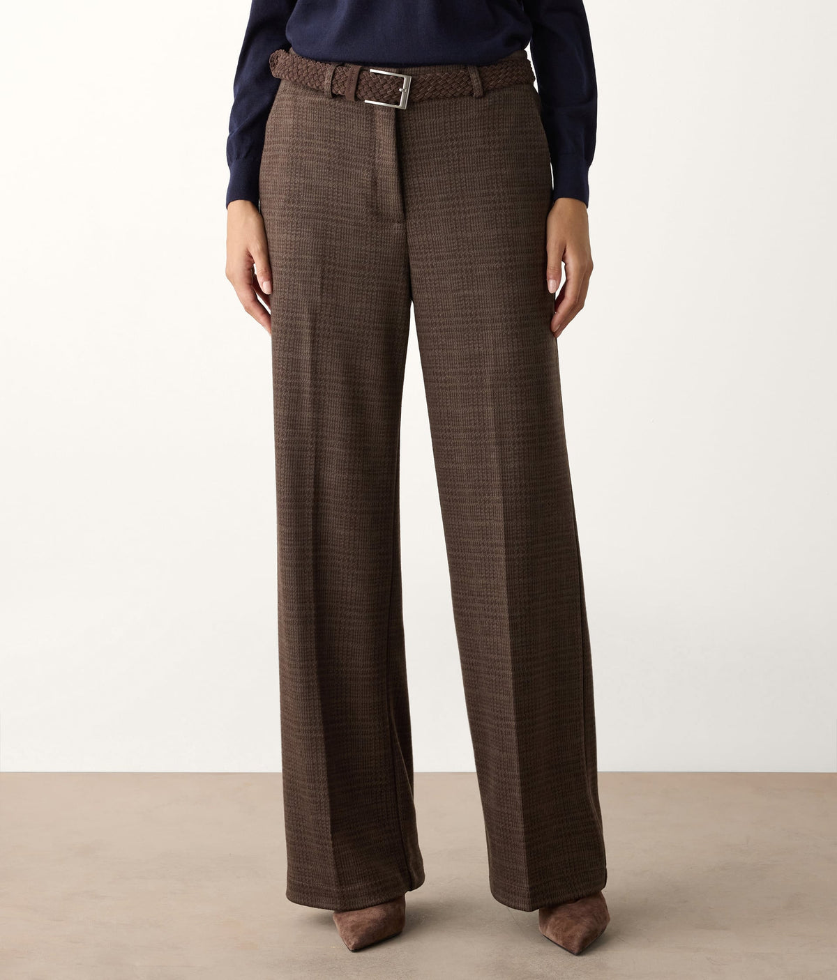 Frame Houndstooth Wool Jersey Straight-Leg Pants in GRANO DARK, view 2