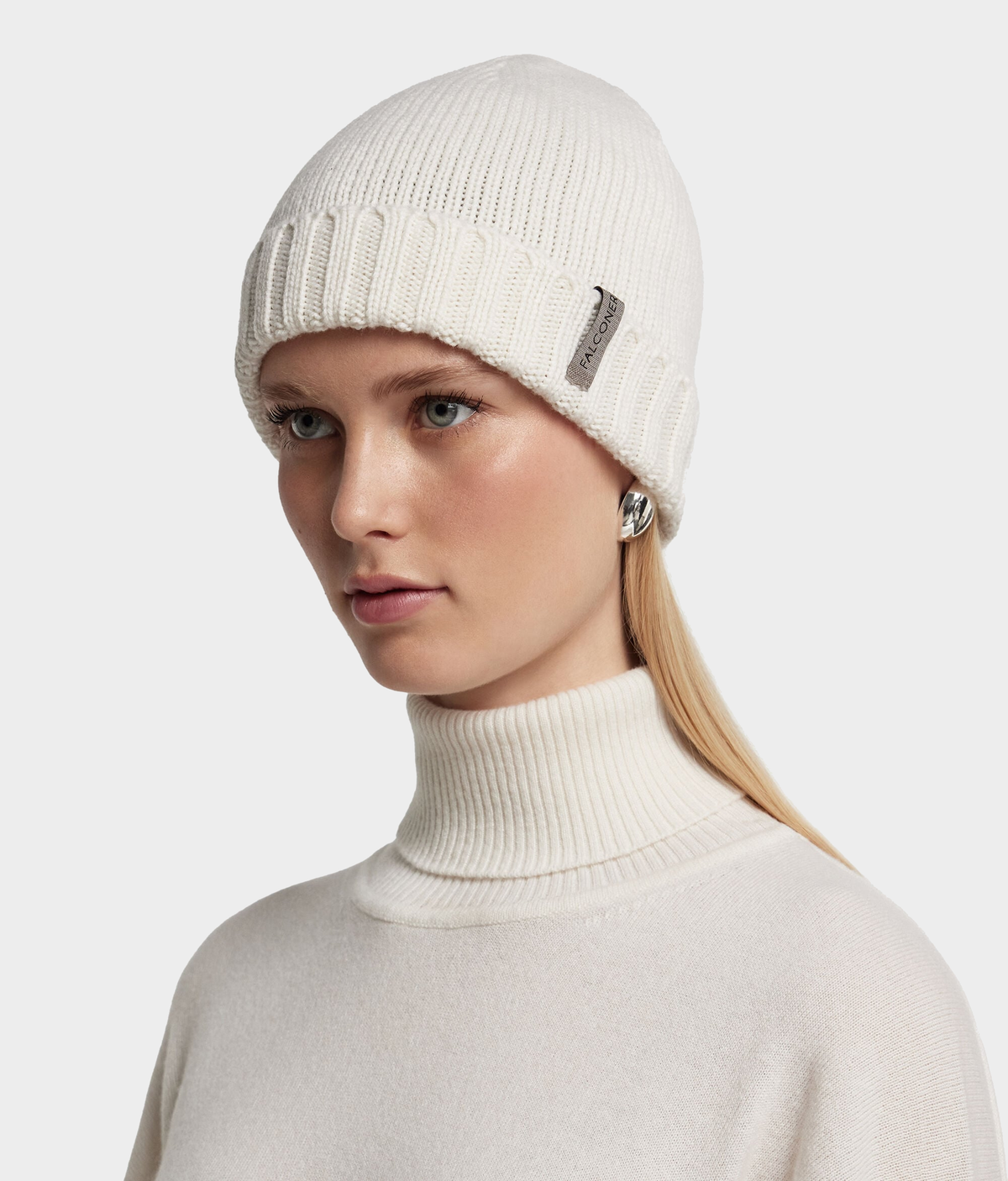 Ultrasoft Cashmere Cap in Bow, primary view