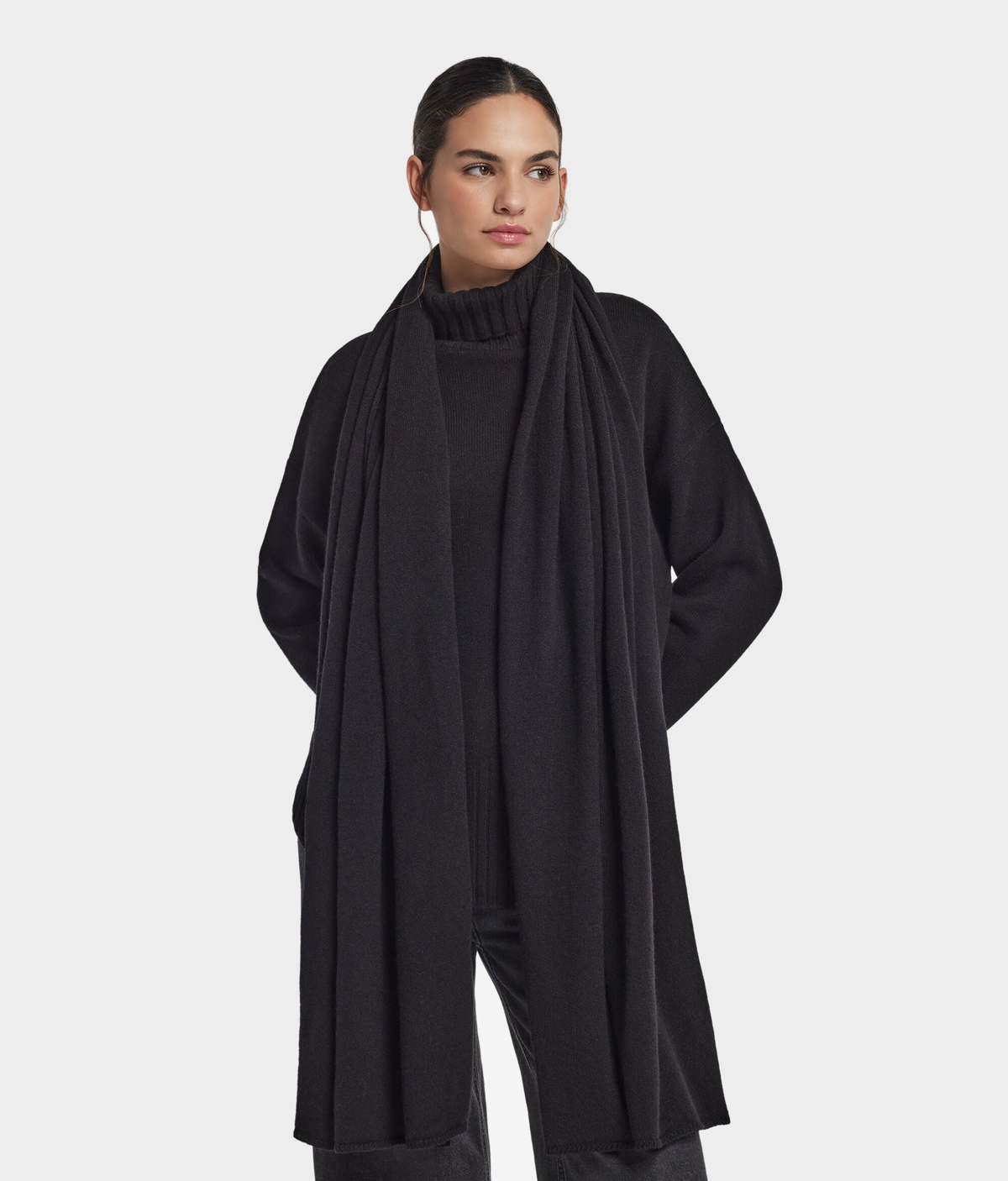 Cashmere Shawl in Black, view 3