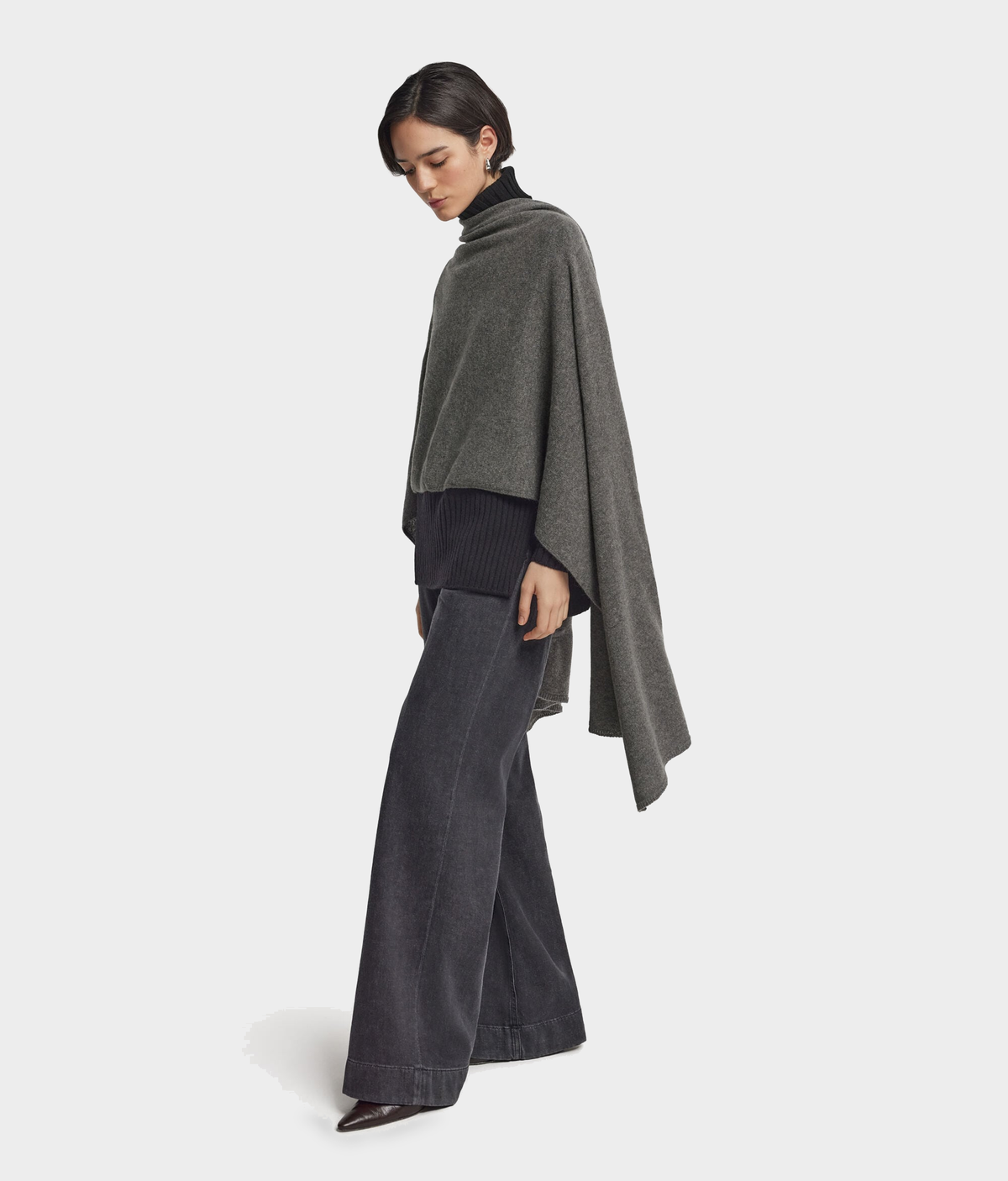 Cashmere Shawl in Dark Grey Melange, primary view