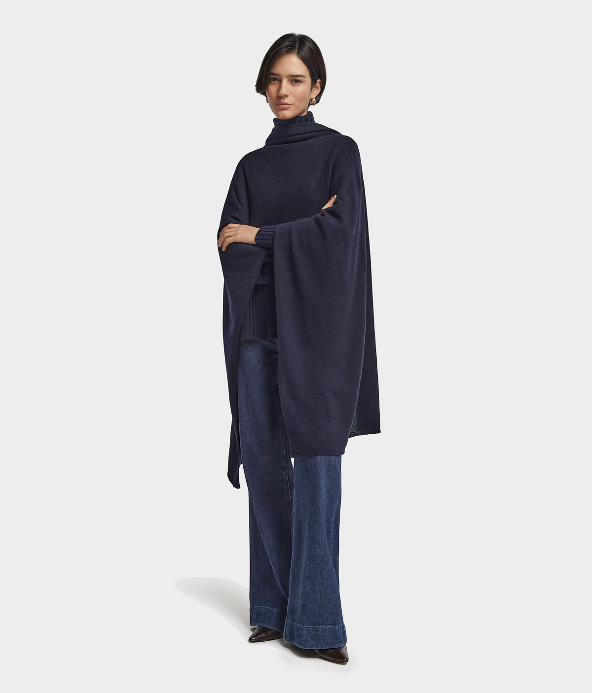 Cashmere Shawl in Navy Blue, primary view