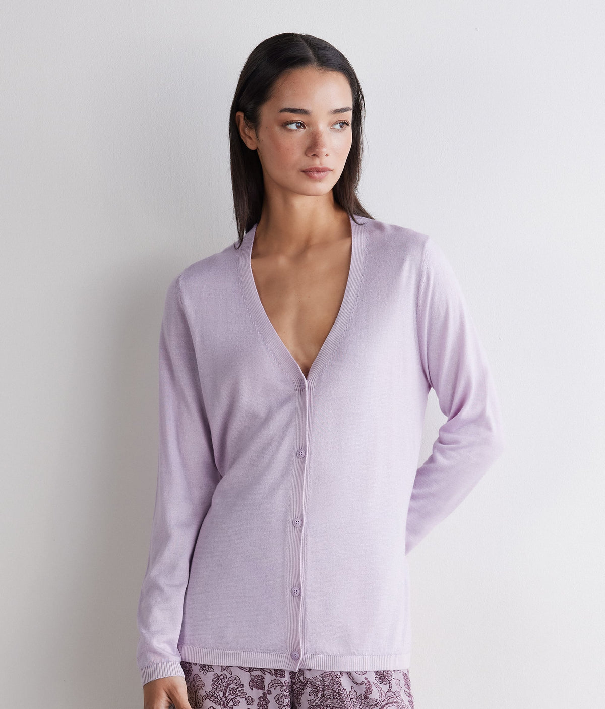Fold Cashmere and Silk V-Neck Cardigan in Provence garment-dyed, view 2
