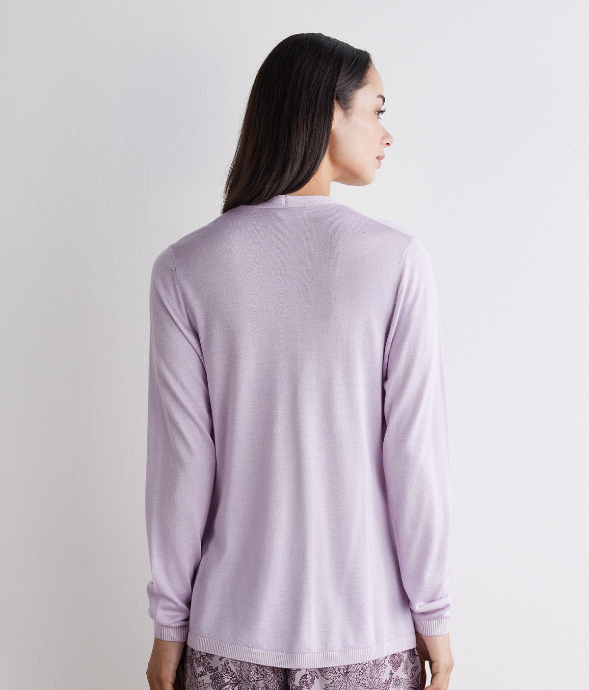 Fold Cashmere and Silk V-Neck Cardigan in Provence garment-dyed, view 3