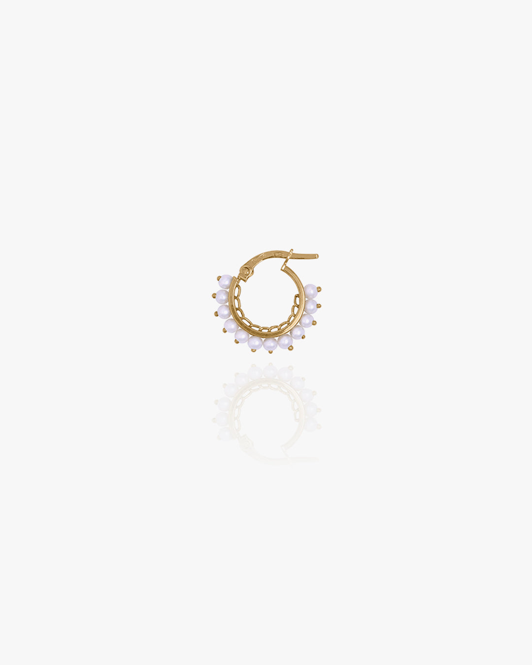 Form Gold and Freshwater Pearl Earring in Yellow Gold, primary view