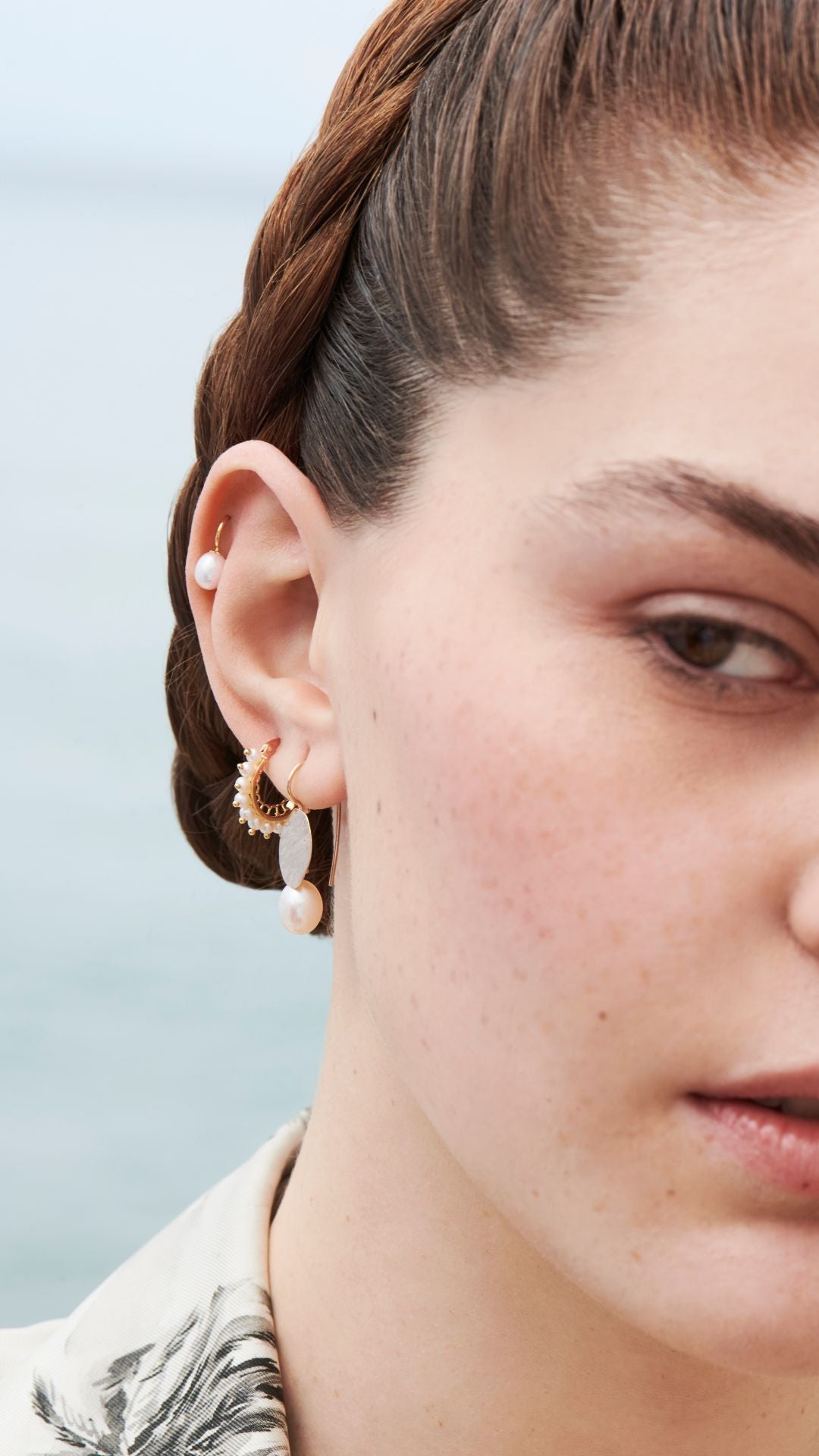Form Gold and Freshwater Pearl Earring in Yellow Gold, view 4