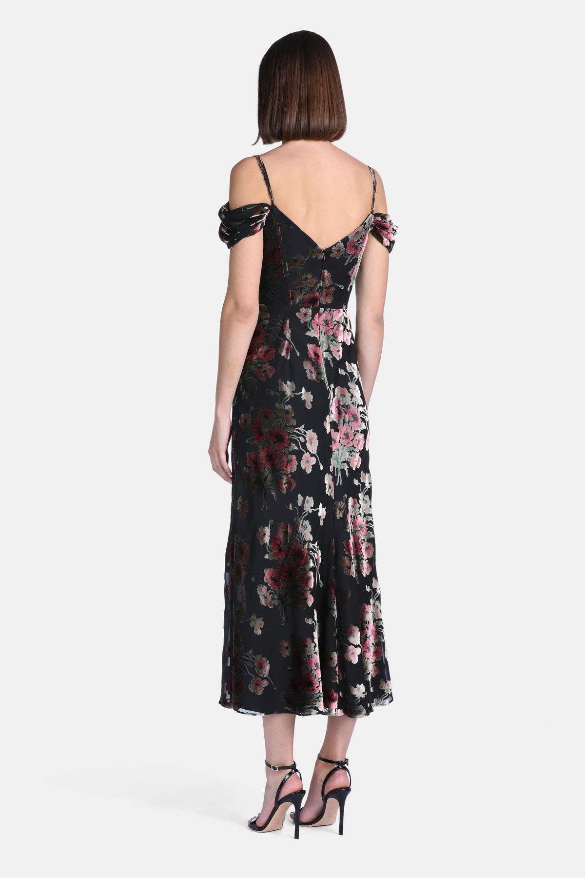 Generosita Jacquard Gown in Black-Pink, view 2