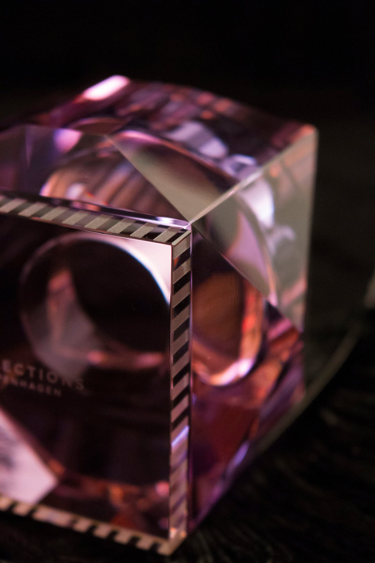 Ophelia Tealight Holder in Rose/Black, view 3