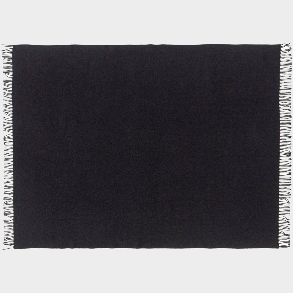 Athen Throw in Black, view 2