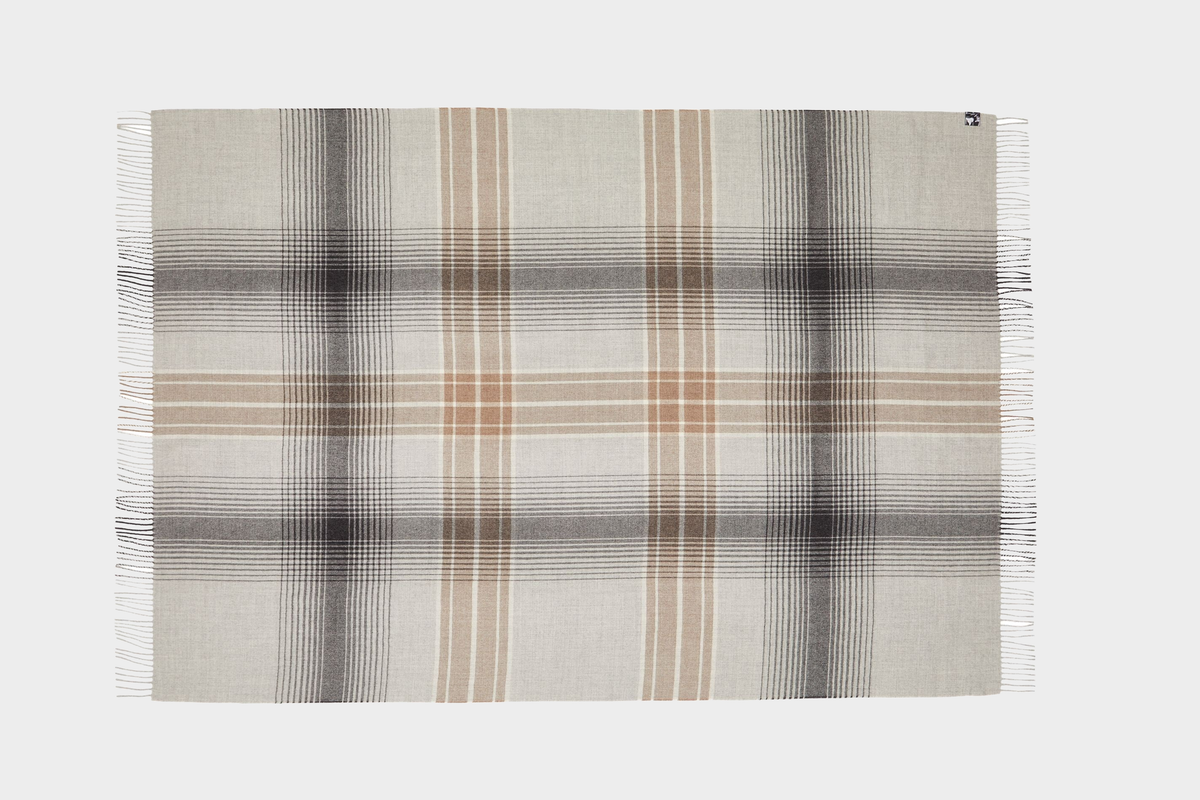 Bogota Throw in Classic Grey, view 3