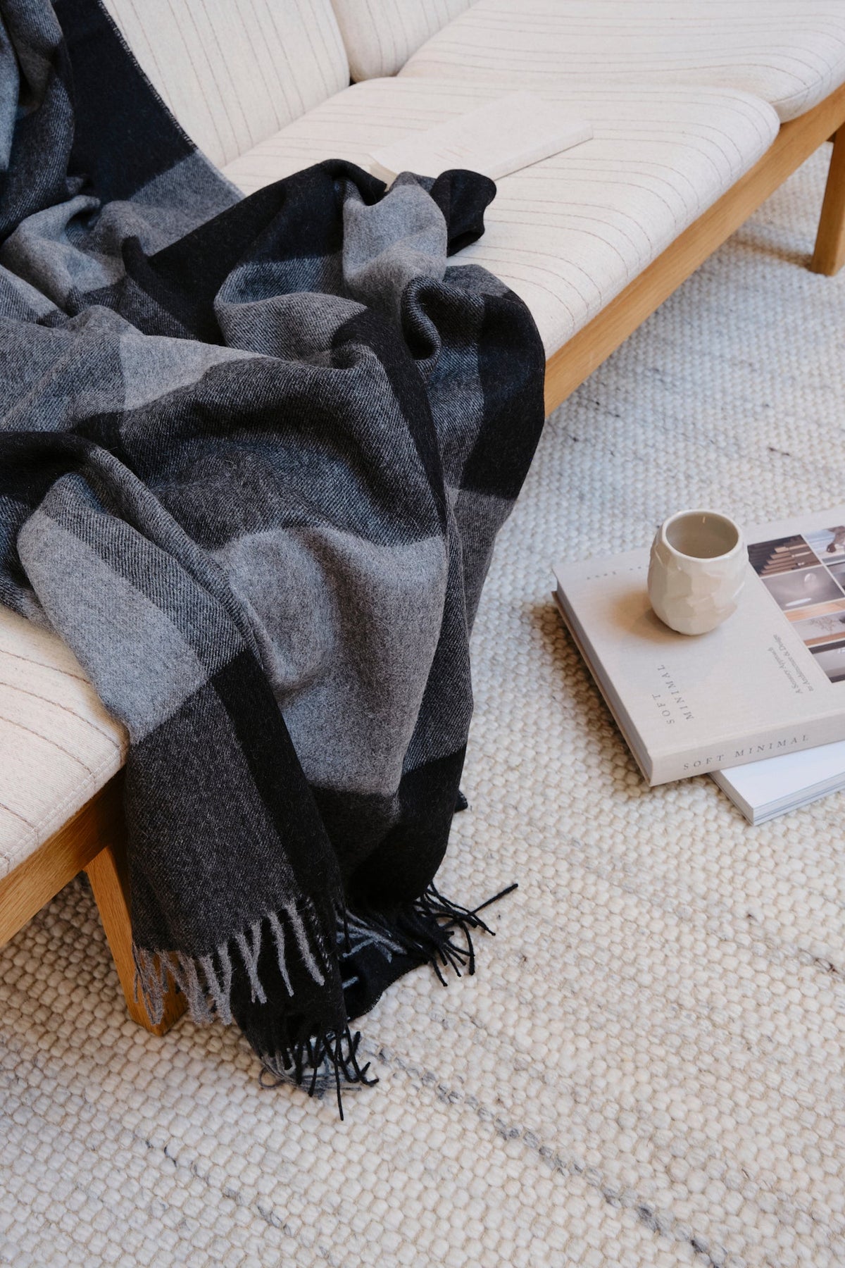 Caracas Throw in Black, primary view