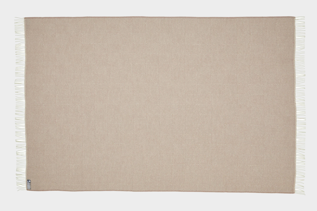 Fanø Throw in Dusty Rose, view 2