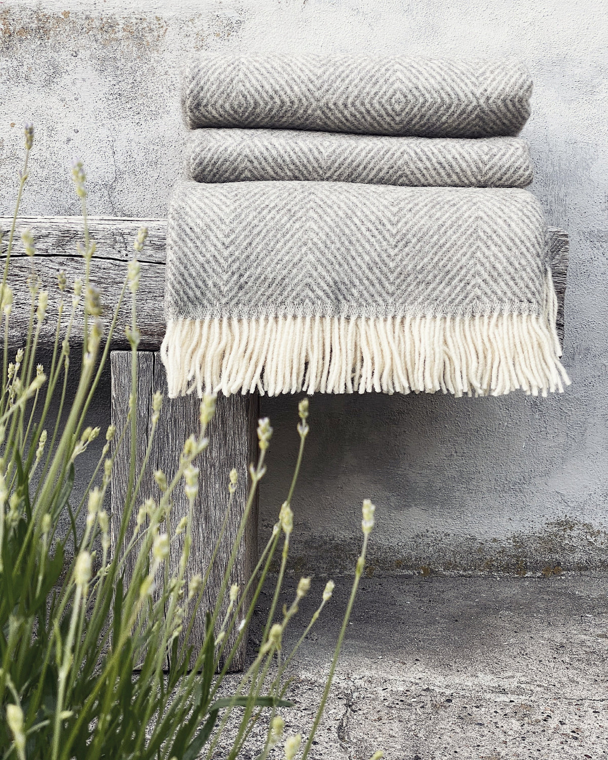 Fanø Throw in Light Nordic Grey, view 4