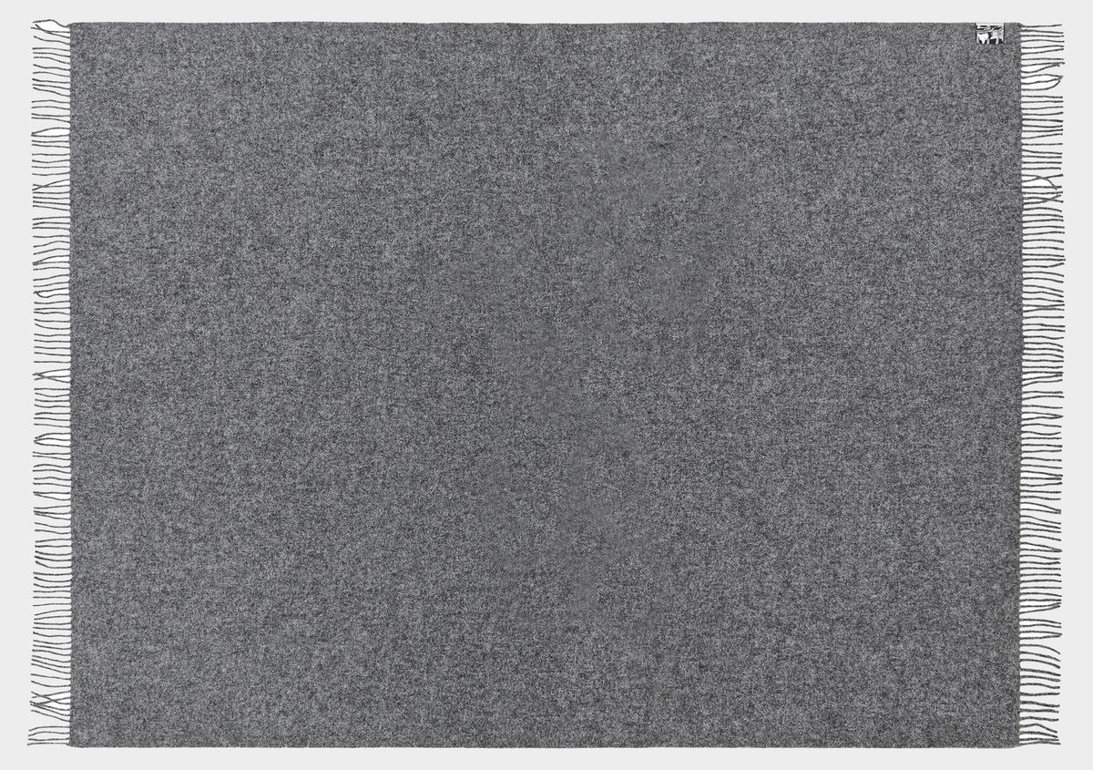 Season Throw in Dark Nordic Grey, view 2