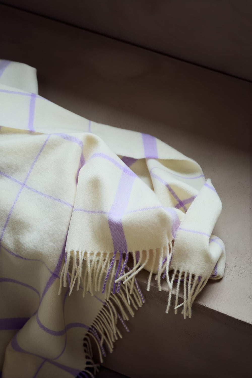 Warp & Weft Throw in Vibrant - Raw White/Lilac, primary view [fp-color:vibrant-raw-white-lilac]