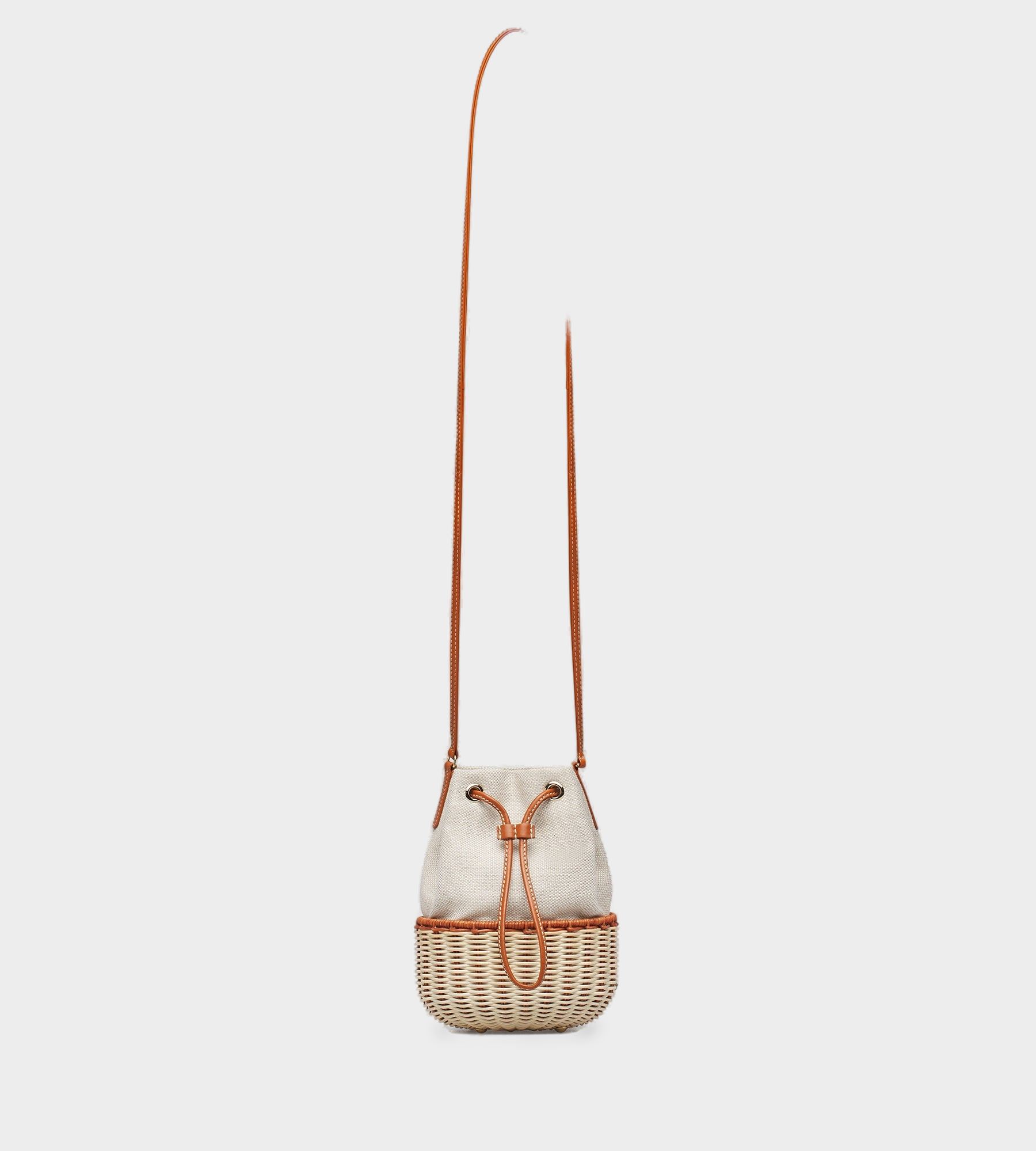 Contour Wicker Bucket Bag — Natural